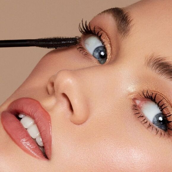 Iconic London Enrich & Elevate Mascara big lashes now & bigger lashes later - Picture 8 of 8